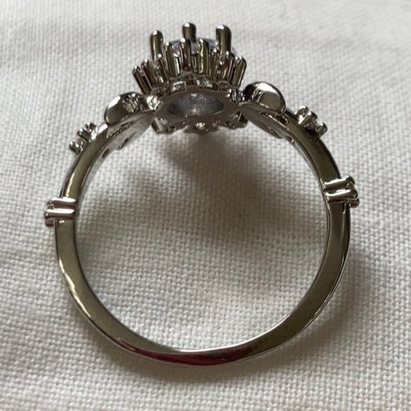 Triple Goddess Moon  crescent ring sz 7 - Picture 5 of 10